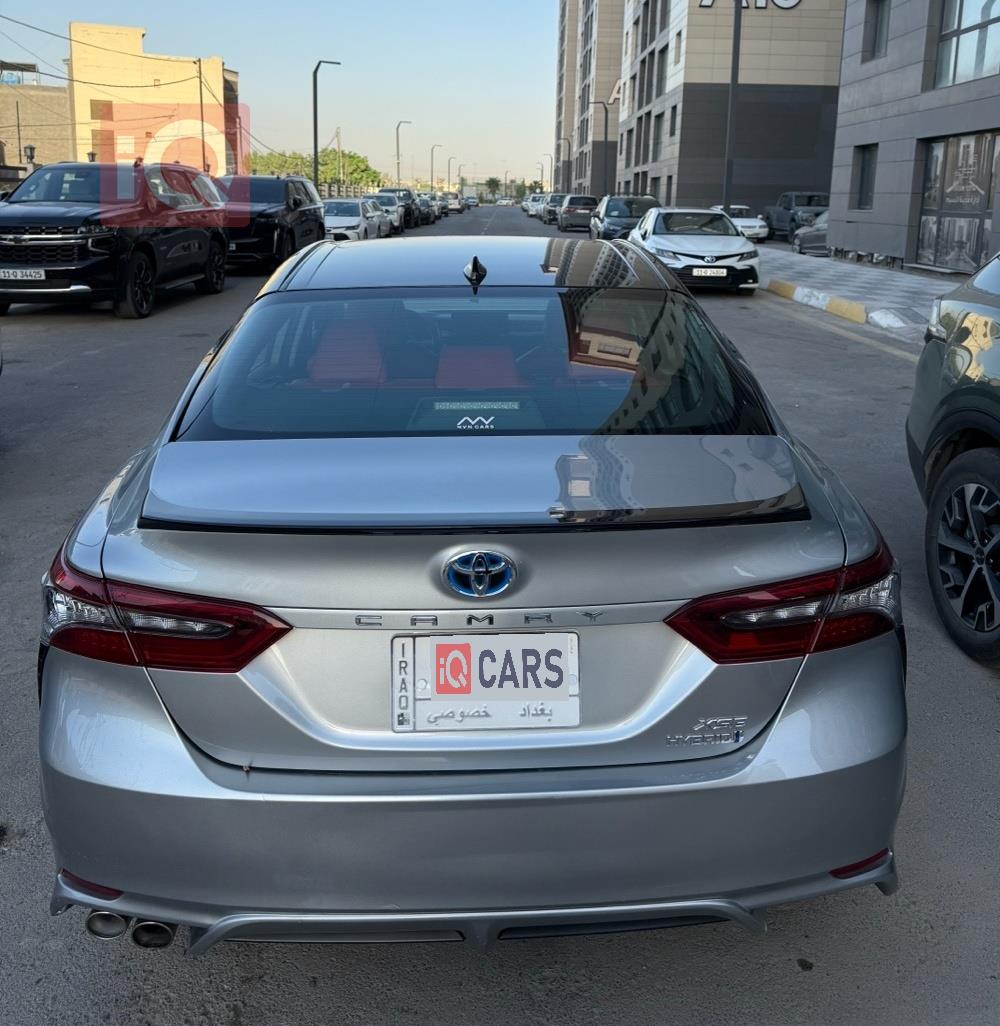 تۆیۆتا کامری